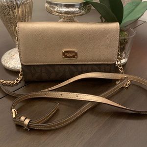 Michael Kors crossbody wallet